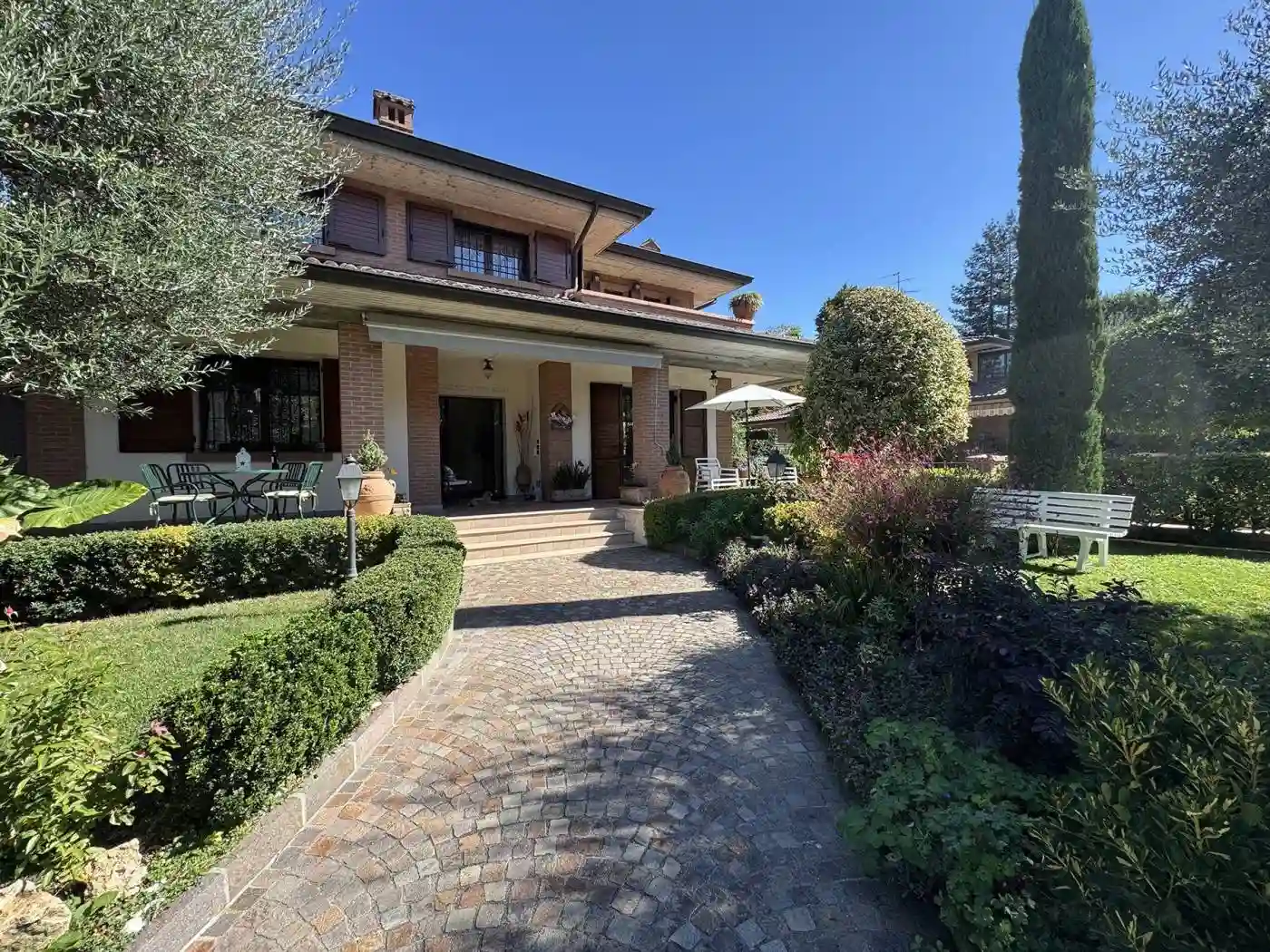 Villa - foto 2