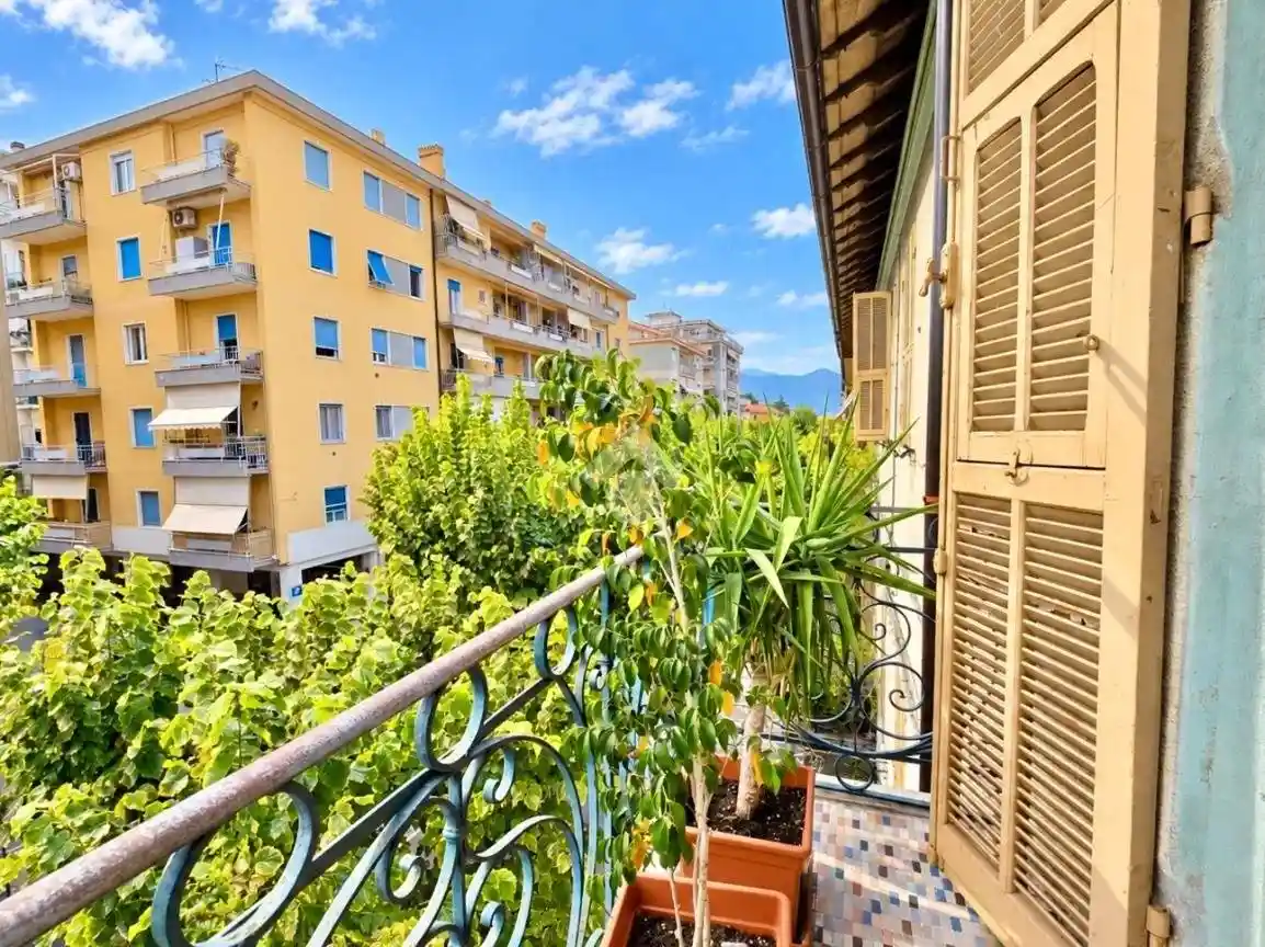 Appartamento in vendita a Albenga