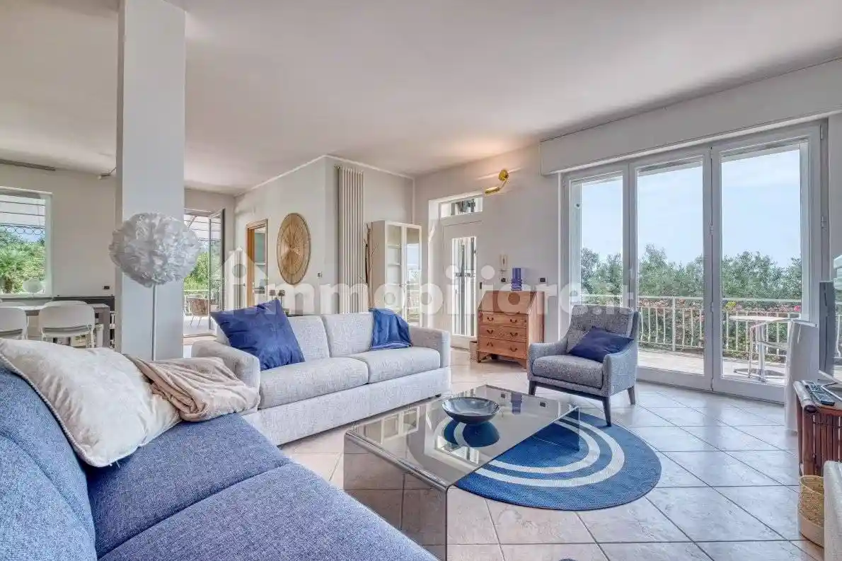 Villa in affitto a Alassio