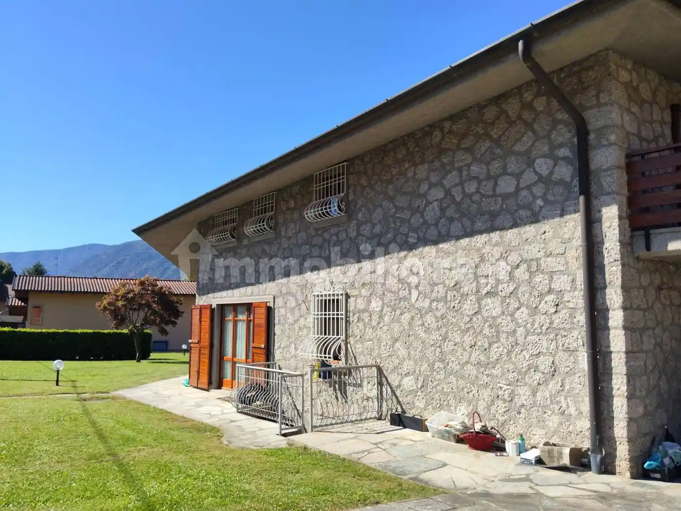 Villa in vendita a Rovetta