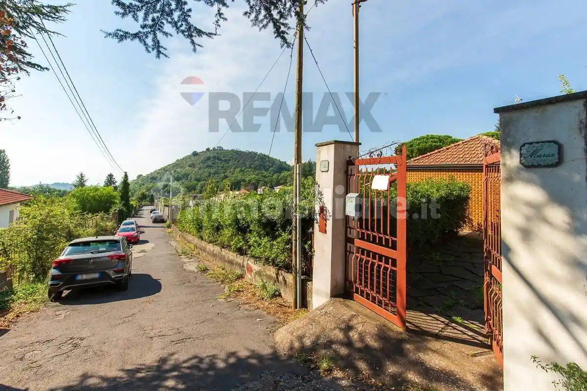 Villa in vendita a Pedara