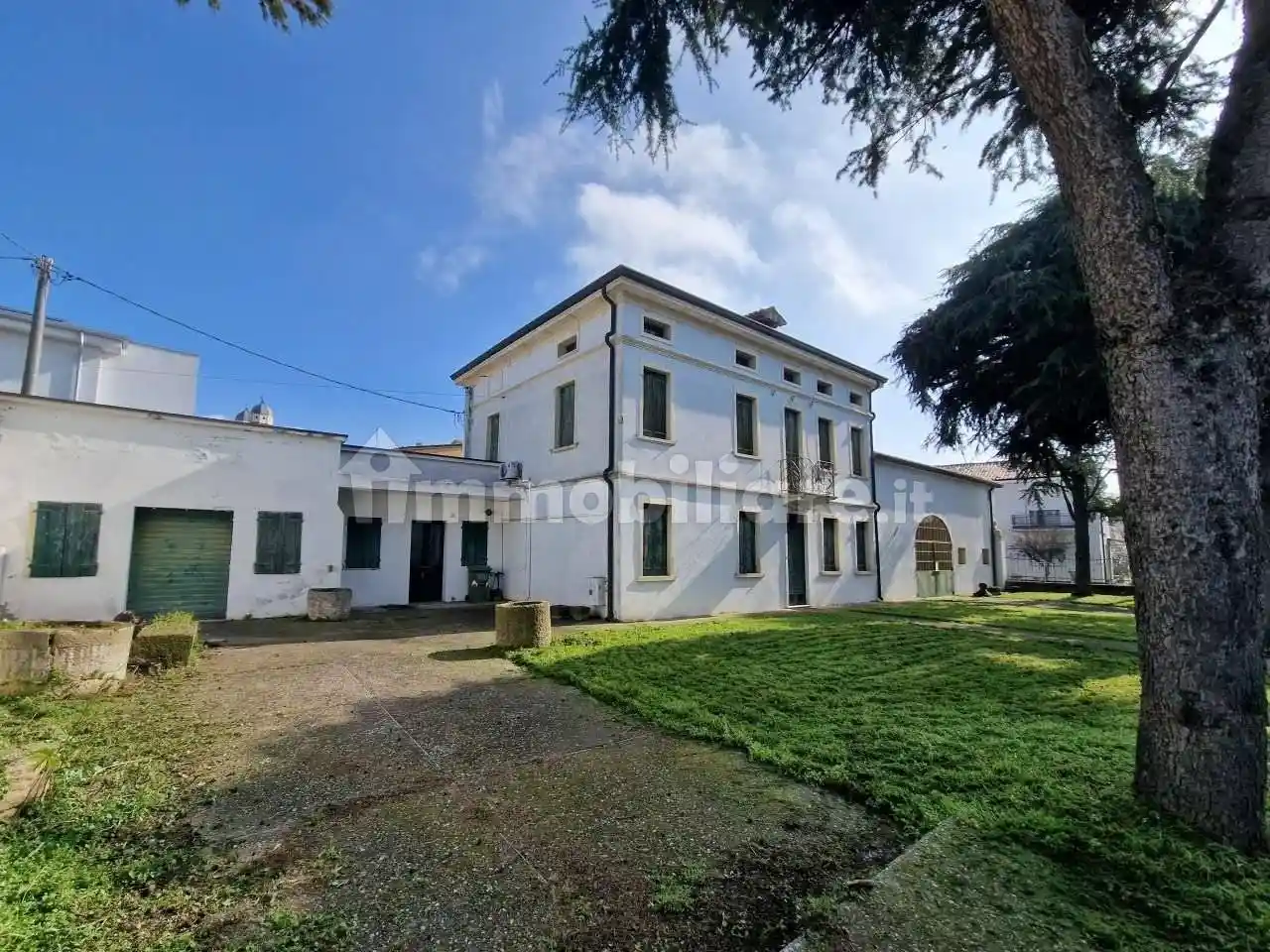 Villa in vendita a Este