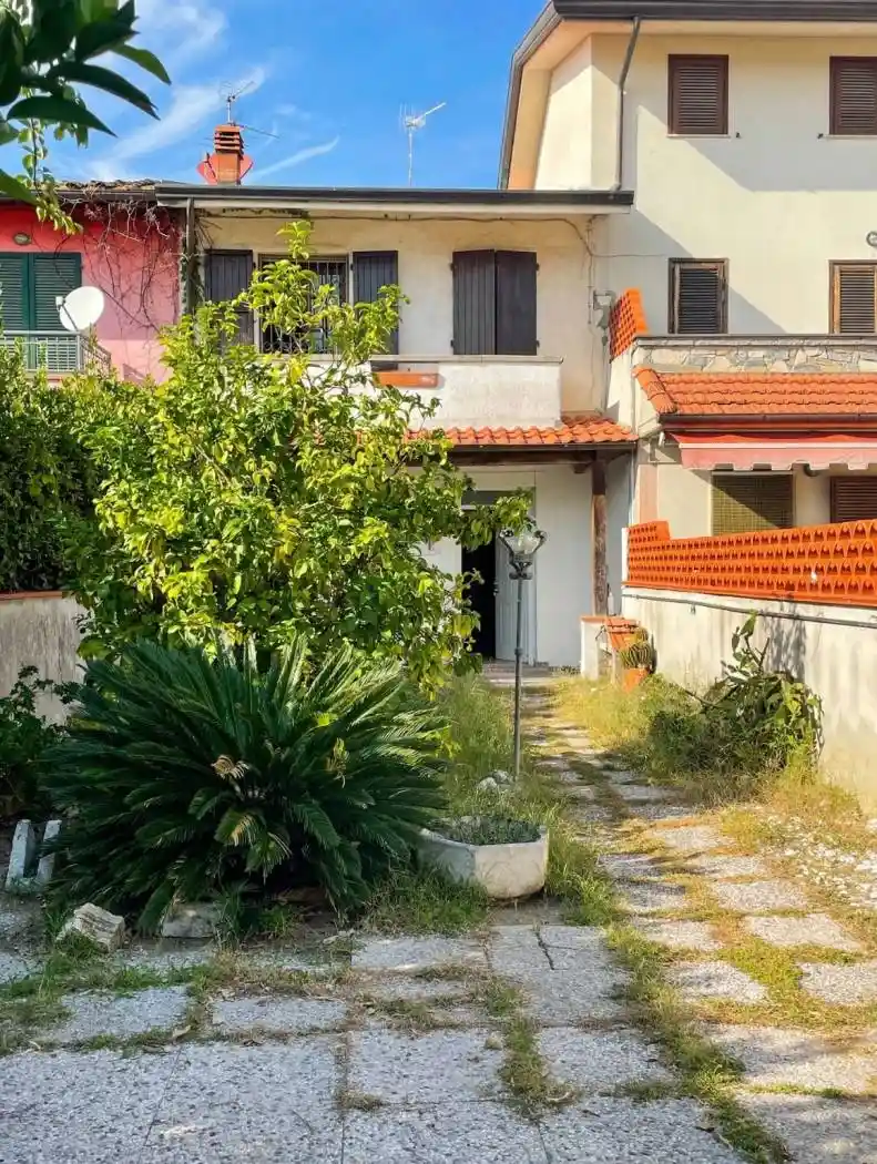 Villetta a schiera in vendita a Viareggio
