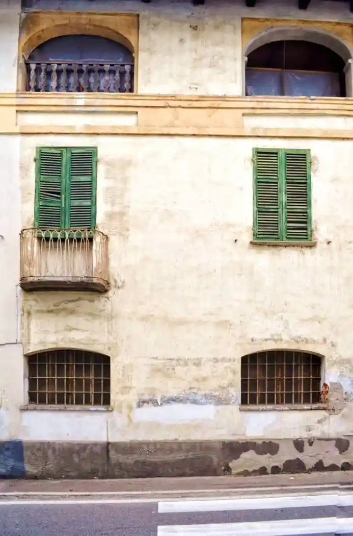Palazzo - Edificio in vendita a Bricherasio