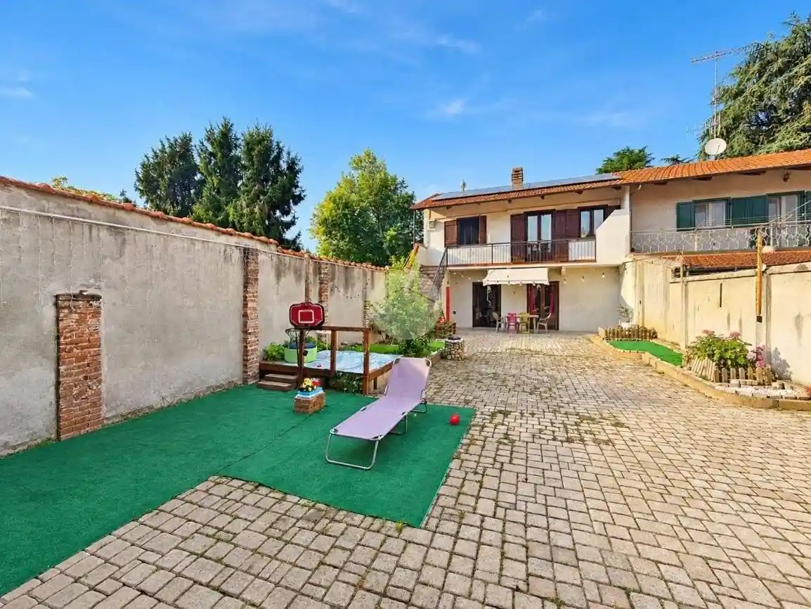 Casa indipendente in vendita a Rondissone