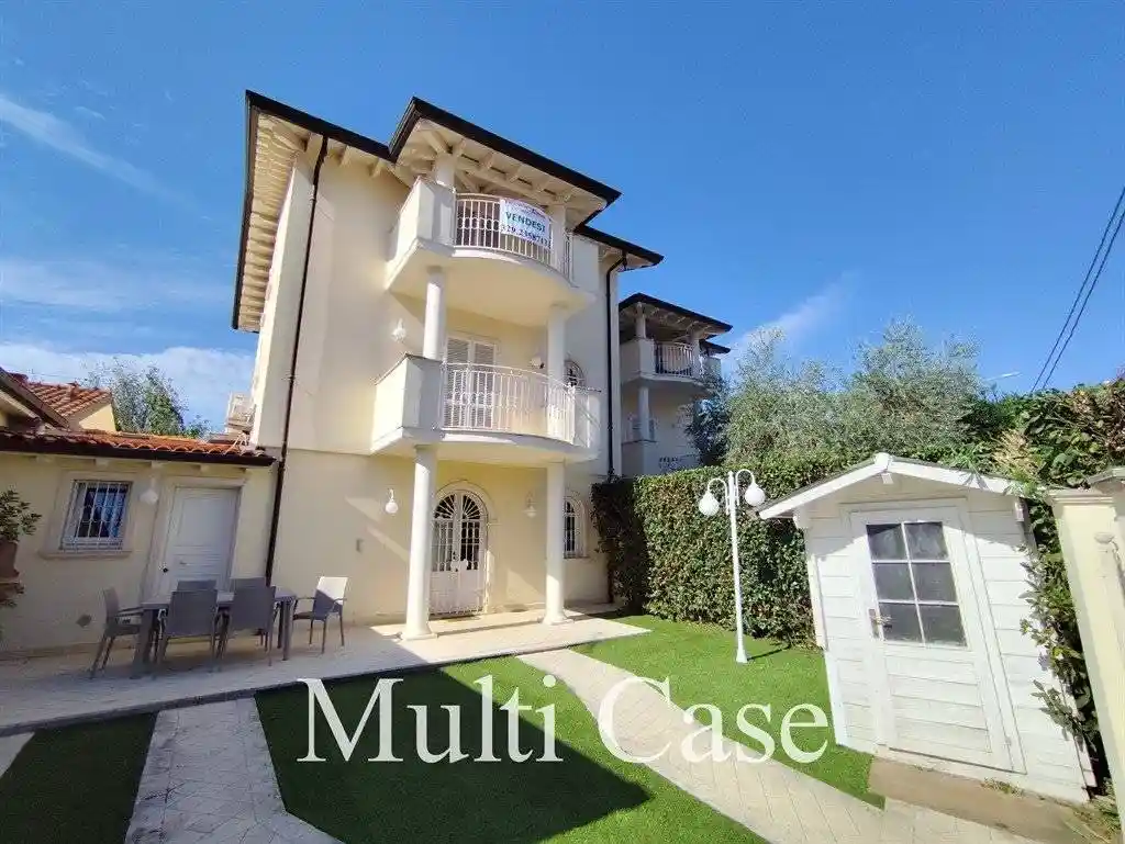 Villa in vendita a Pietrasanta