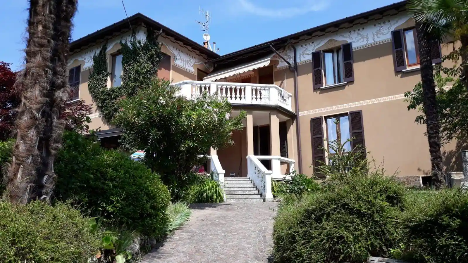 Villa in vendita a Porto Valtravaglia
