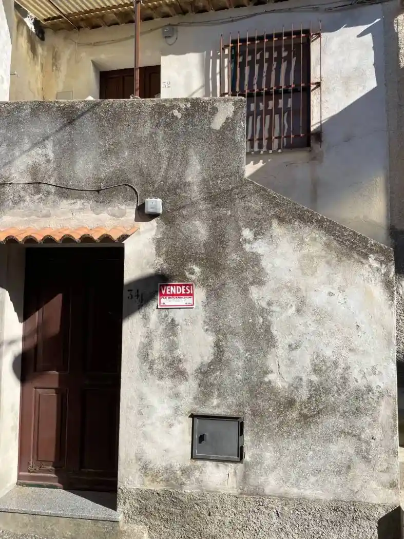 Appartamento in vendita a Stalettì