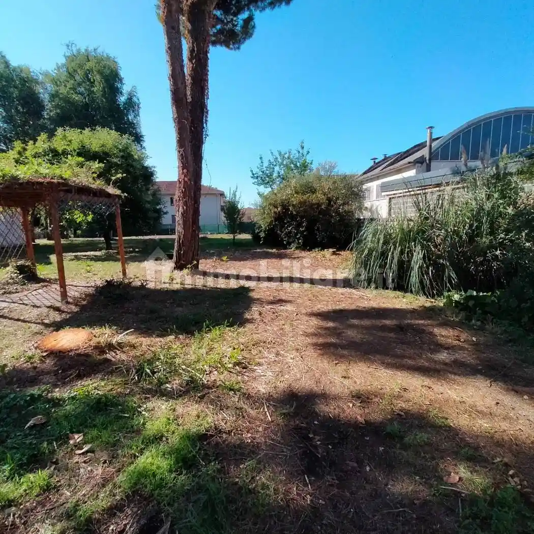 Casa indipendente in vendita a Cassano Magnago