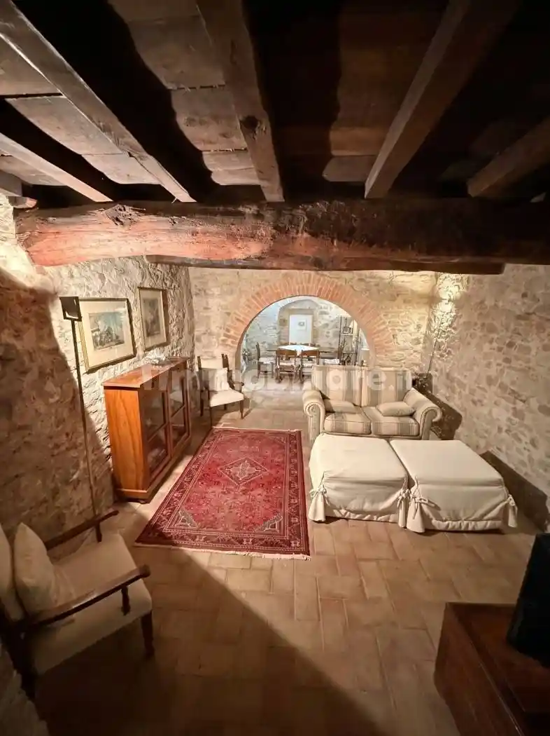 Casa indipendente in vendita a Laterina Pergine Valdarno