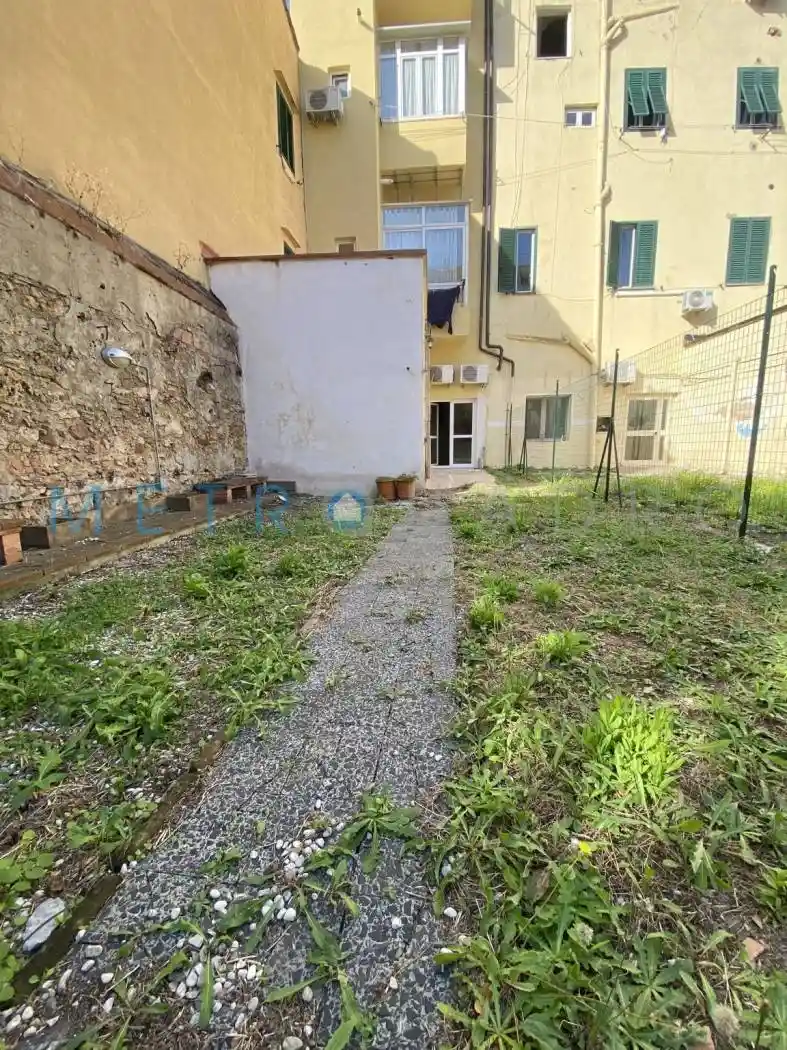 Appartamento in vendita a Livorno