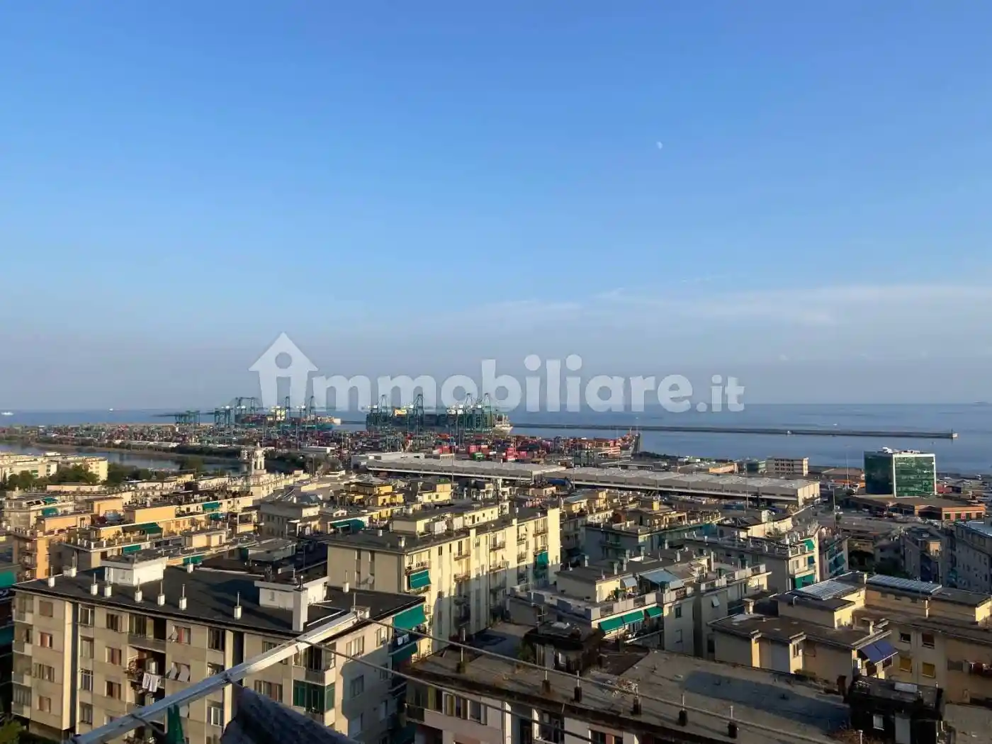 Appartamento in vendita a Genova