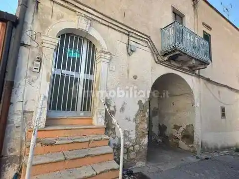 Appartamento in vendita a Castelluccio dei Sauri
