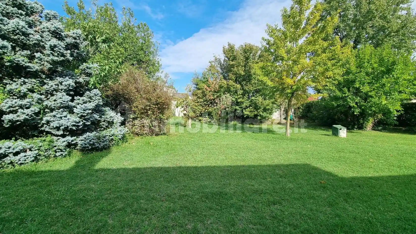 Villa in vendita a Trezzano sul Naviglio