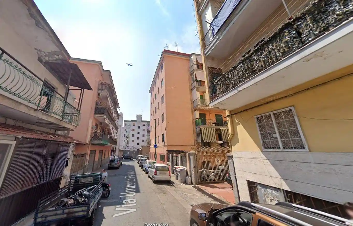 Appartamento in vendita a Napoli