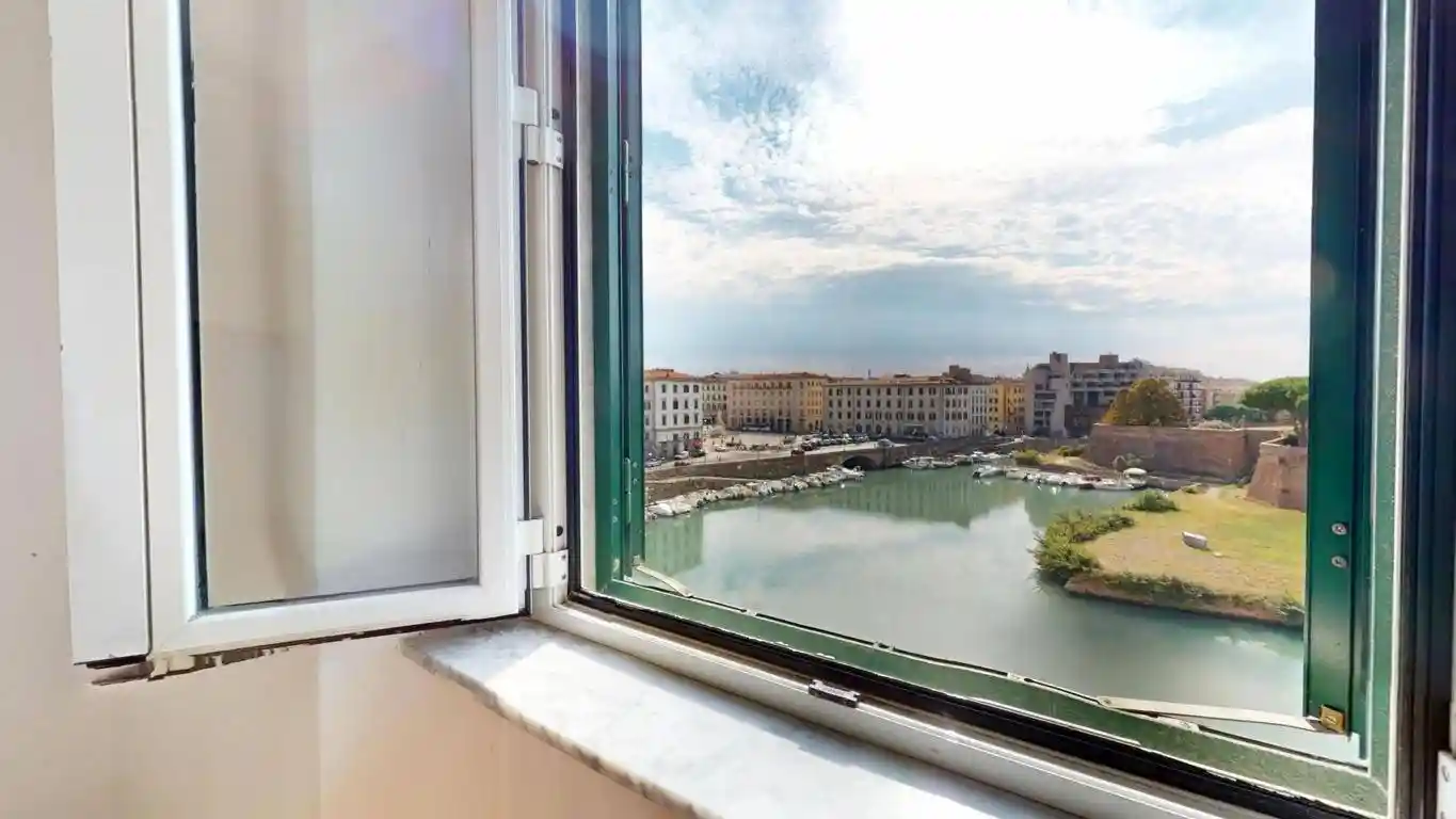 Appartamento in vendita a Livorno