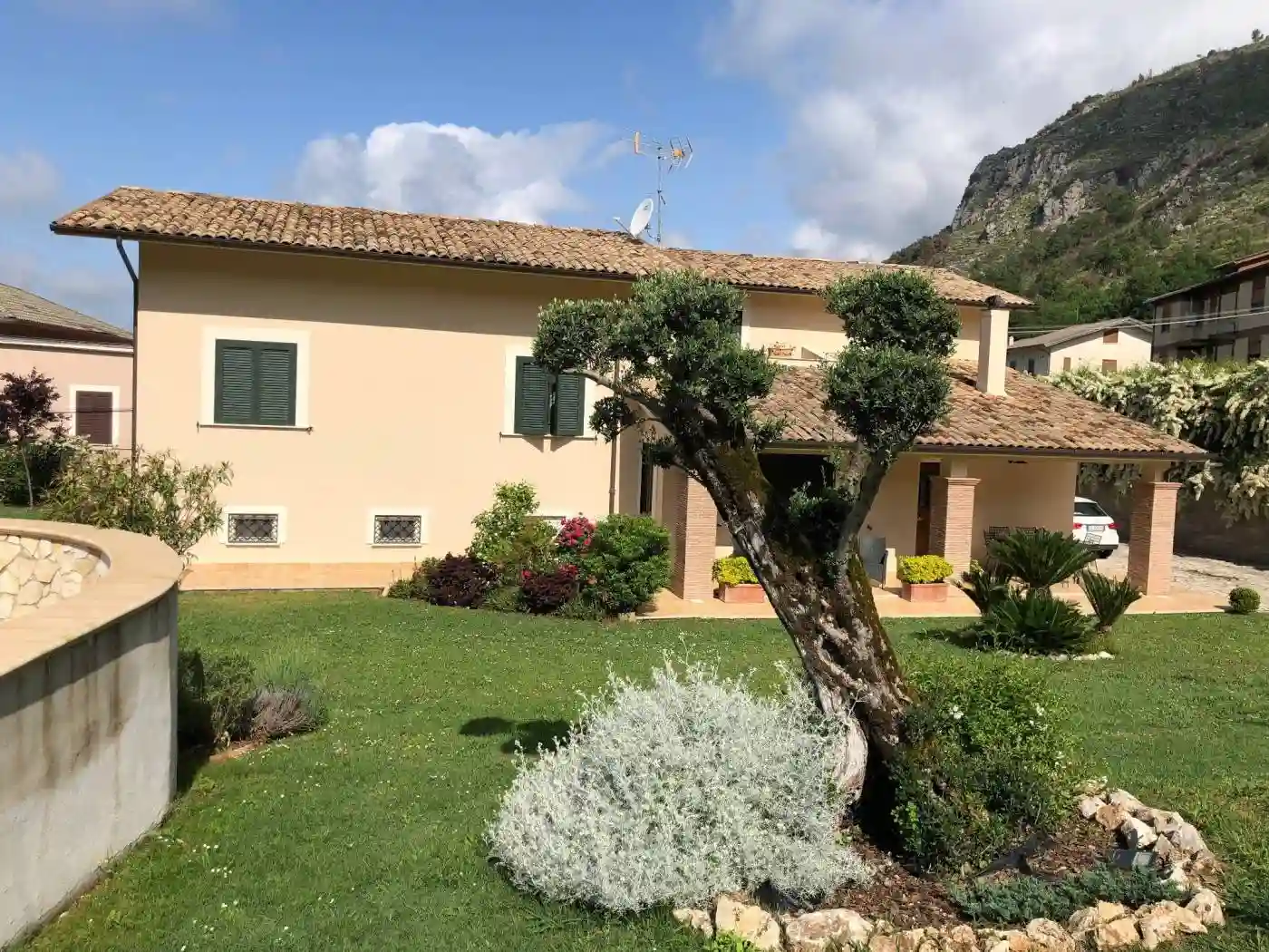 Villa - foto 2