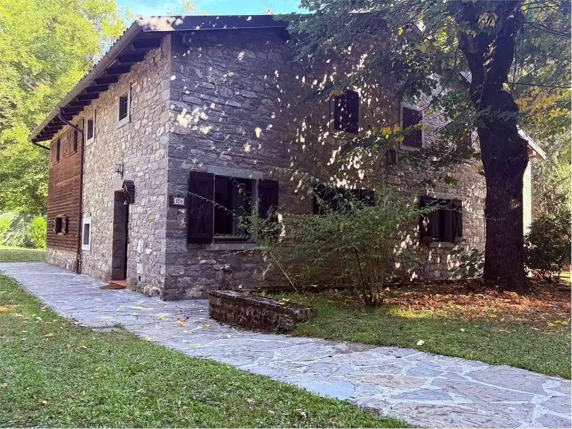 Villa in vendita a Alto Reno Terme