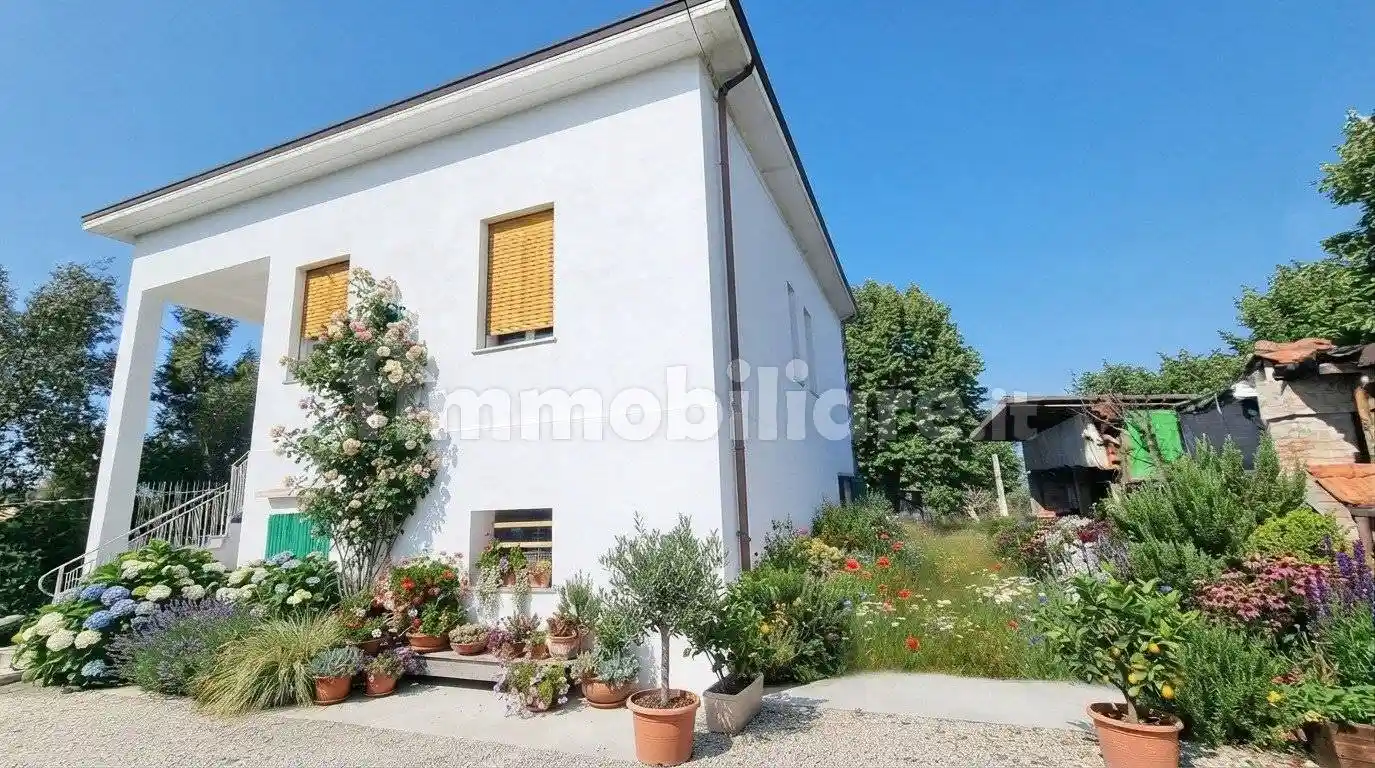 Villa in vendita a Sassuolo