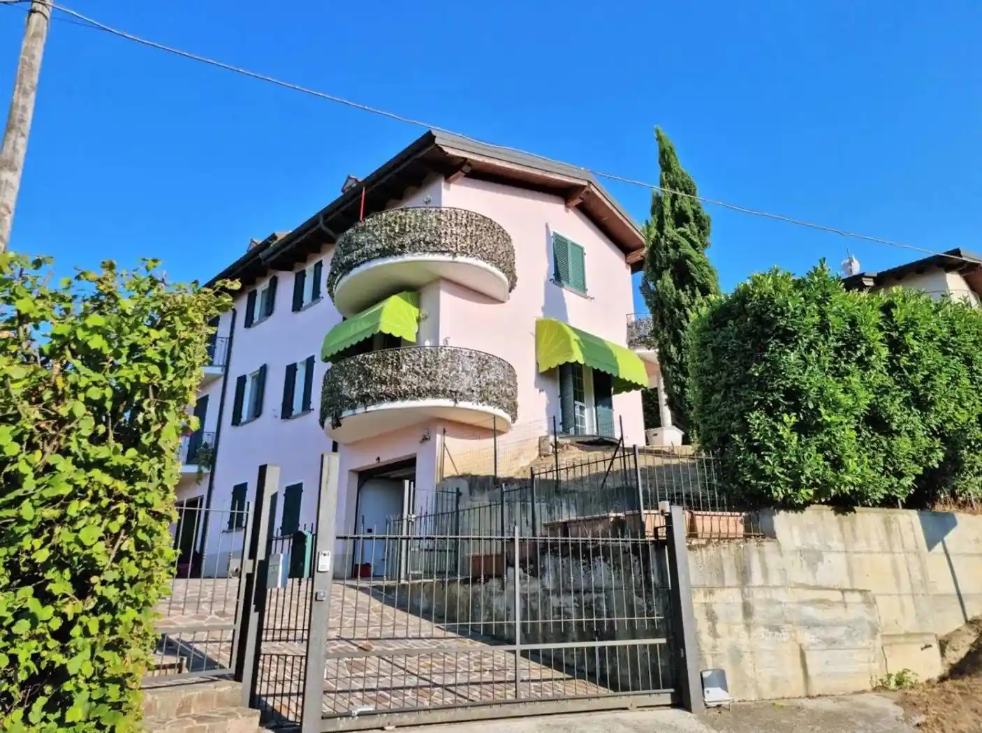 Villa in vendita a Zenevredo