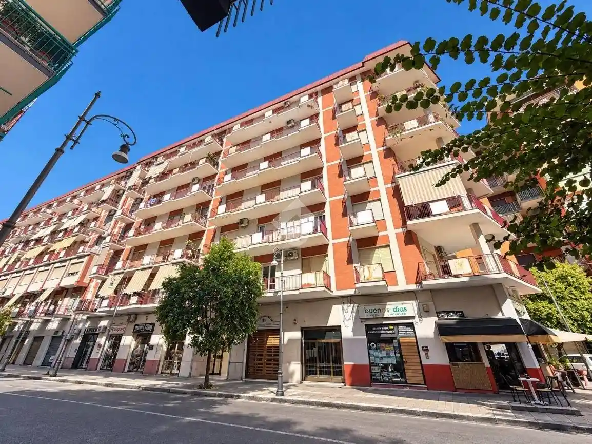 Appartamento in vendita a Salerno