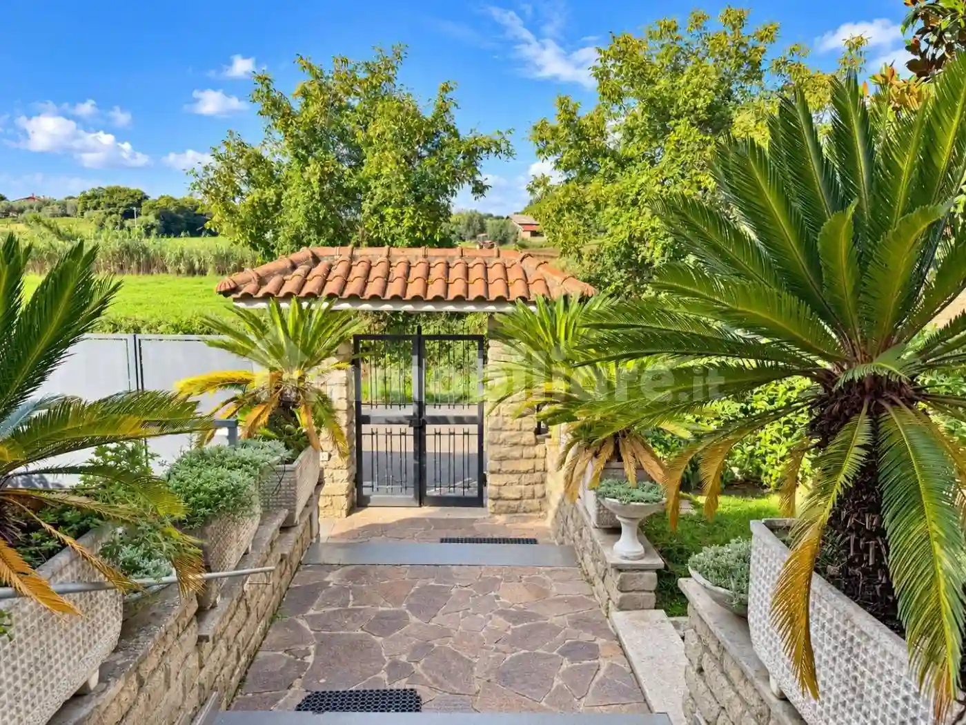 Villa - foto 2