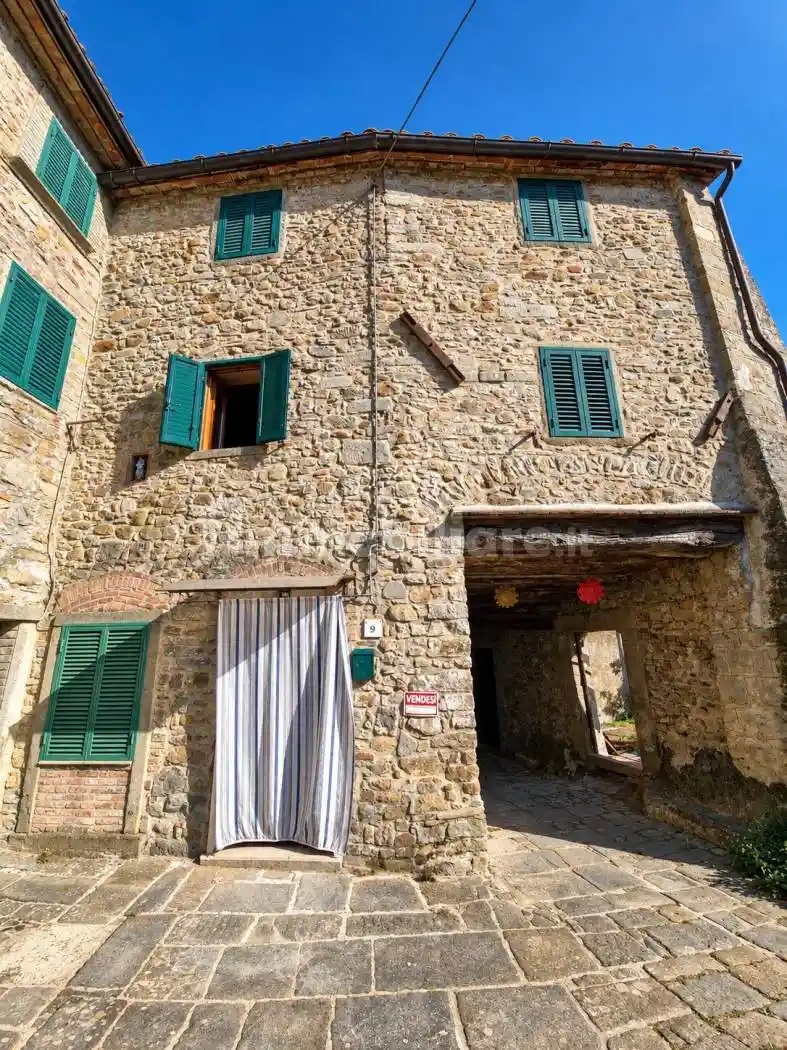 Casa indipendente in vendita a Pescia