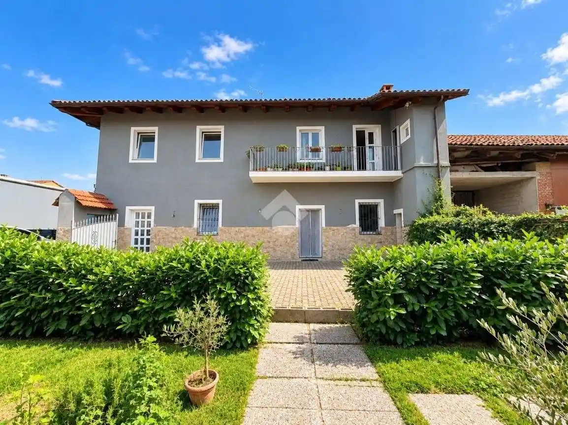 Casa indipendente in vendita a Carignano
