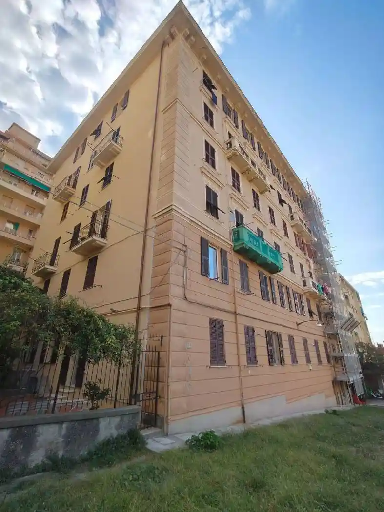 Appartamento in vendita a Genova