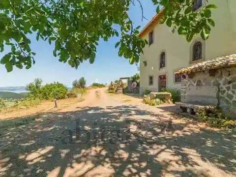 Villa in vendita a Montefiascone