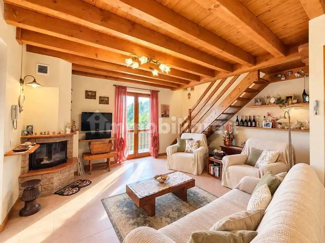Villa in vendita a Serina