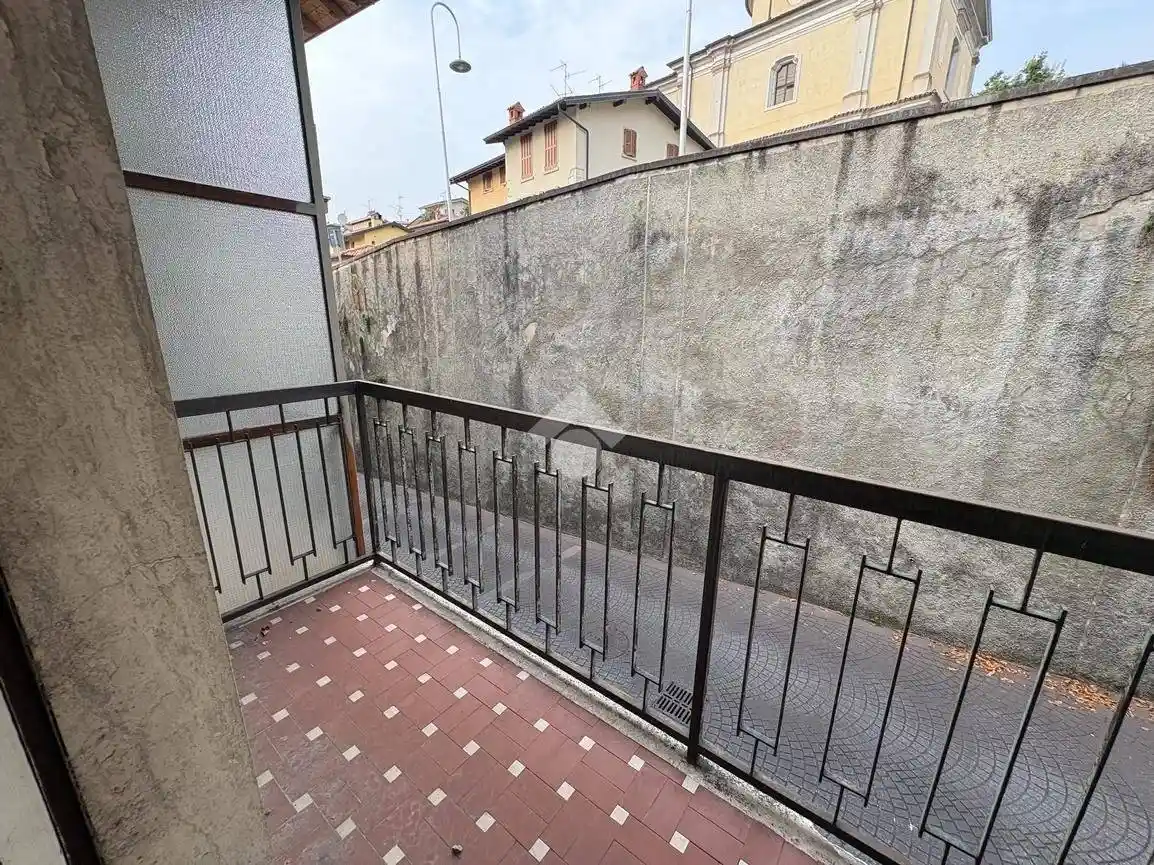 Palazzo - Edificio in vendita a Ponteranica