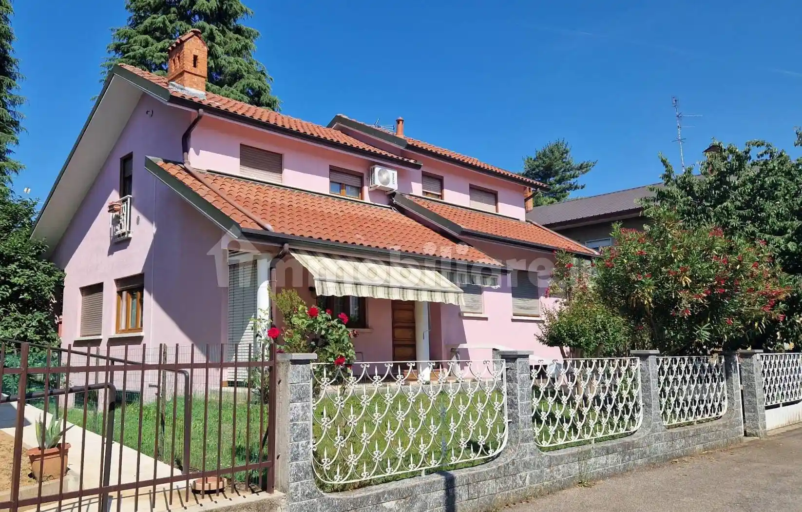 Villa in vendita a Nerviano