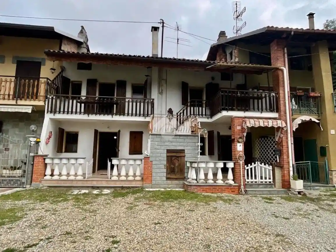 Rustico - Casale in vendita a Rivara