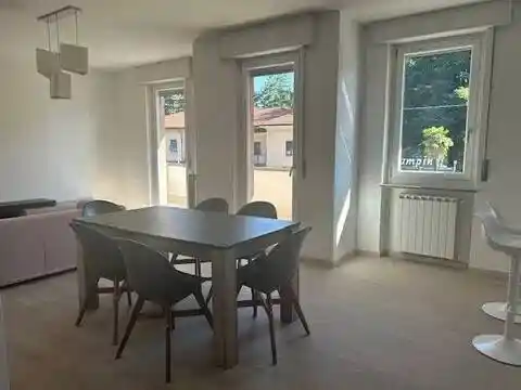 Appartamento in affitto a Lavena Ponte Tresa
