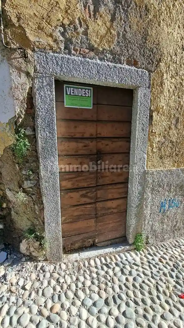 Rustico - Casale in vendita a Proserpio