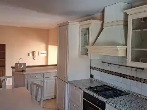Appartamento in vendita a Erba