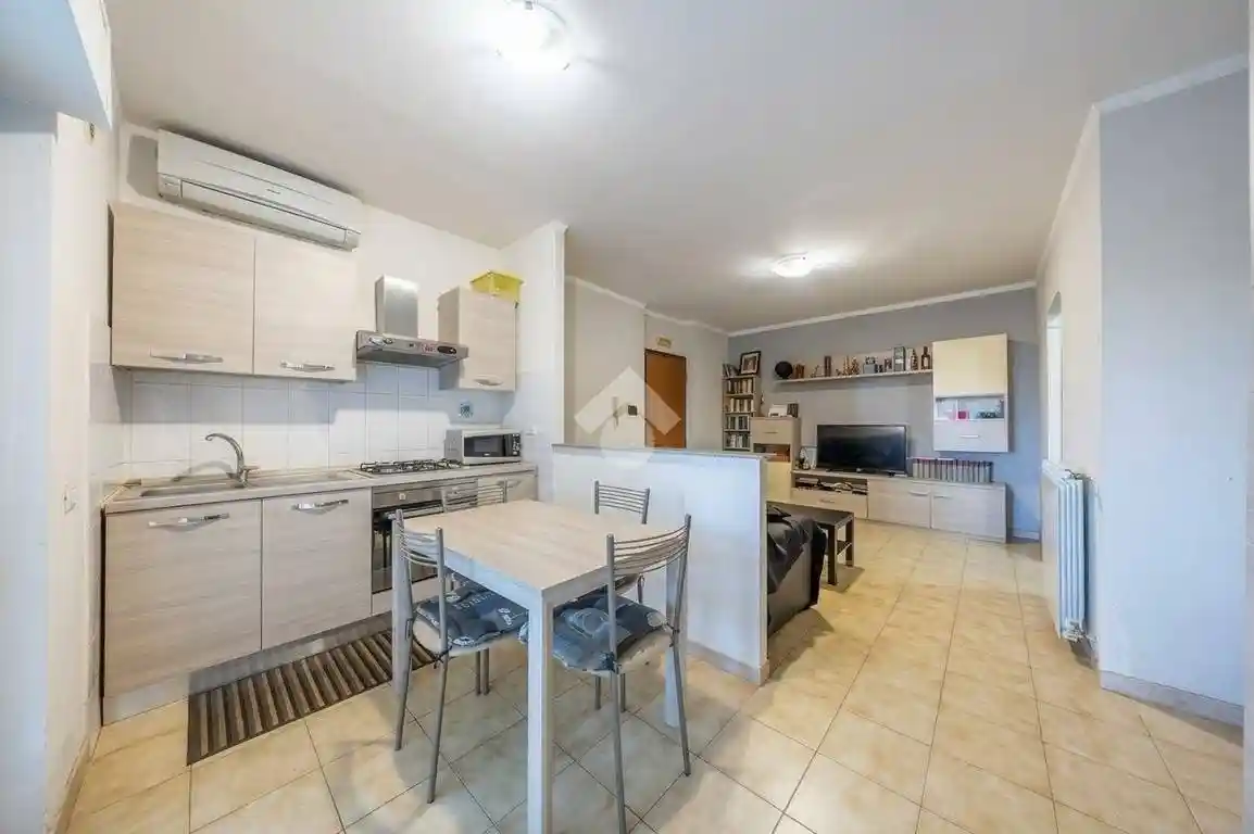 Appartamento in vendita a Guidonia Montecelio