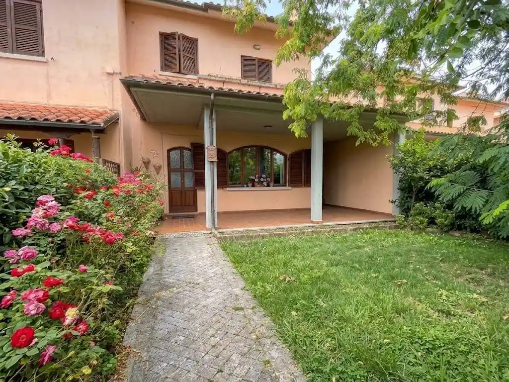 Villetta a schiera in vendita a Fabriano