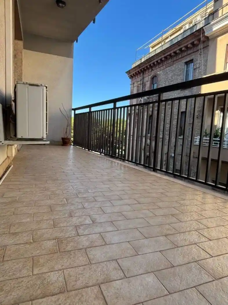 Palazzo - Edificio in vendita a Pescara