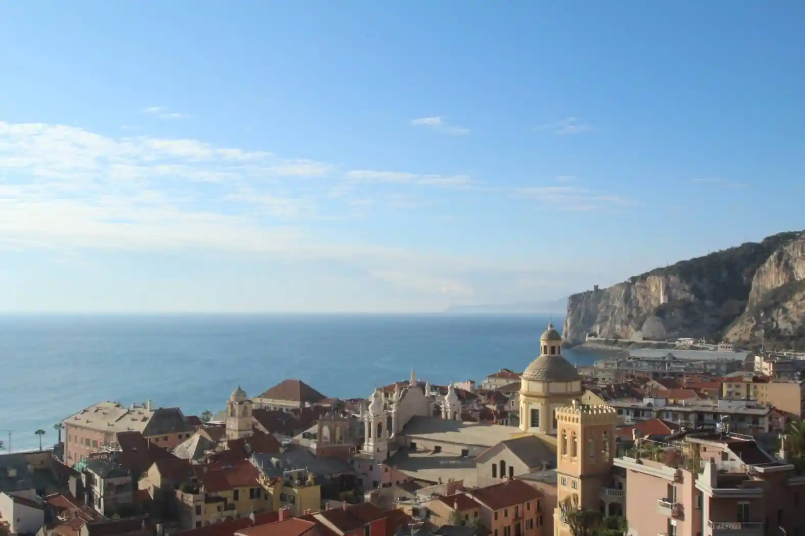 Appartamento in vendita a Finale Ligure