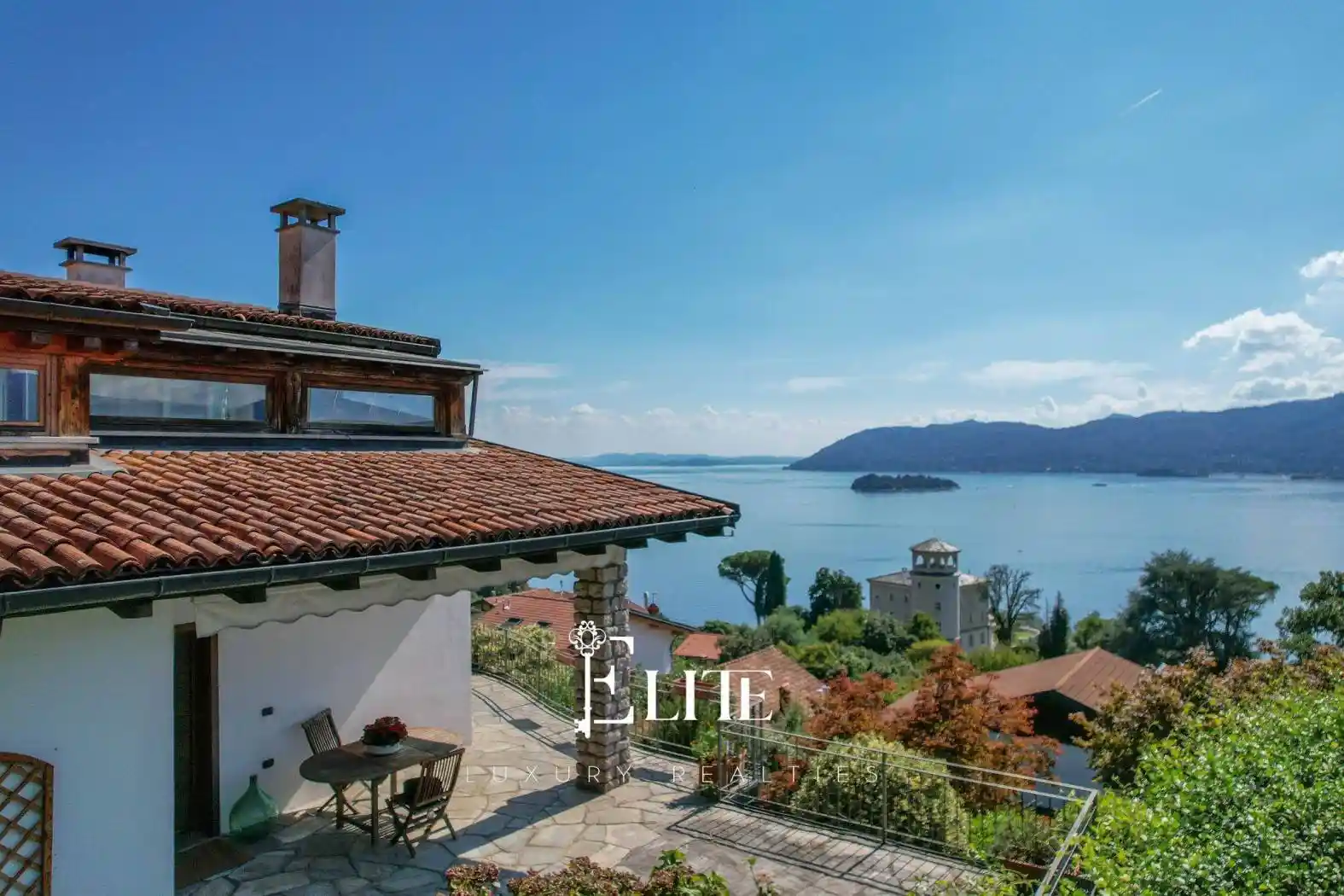 Villa in vendita a Verbania