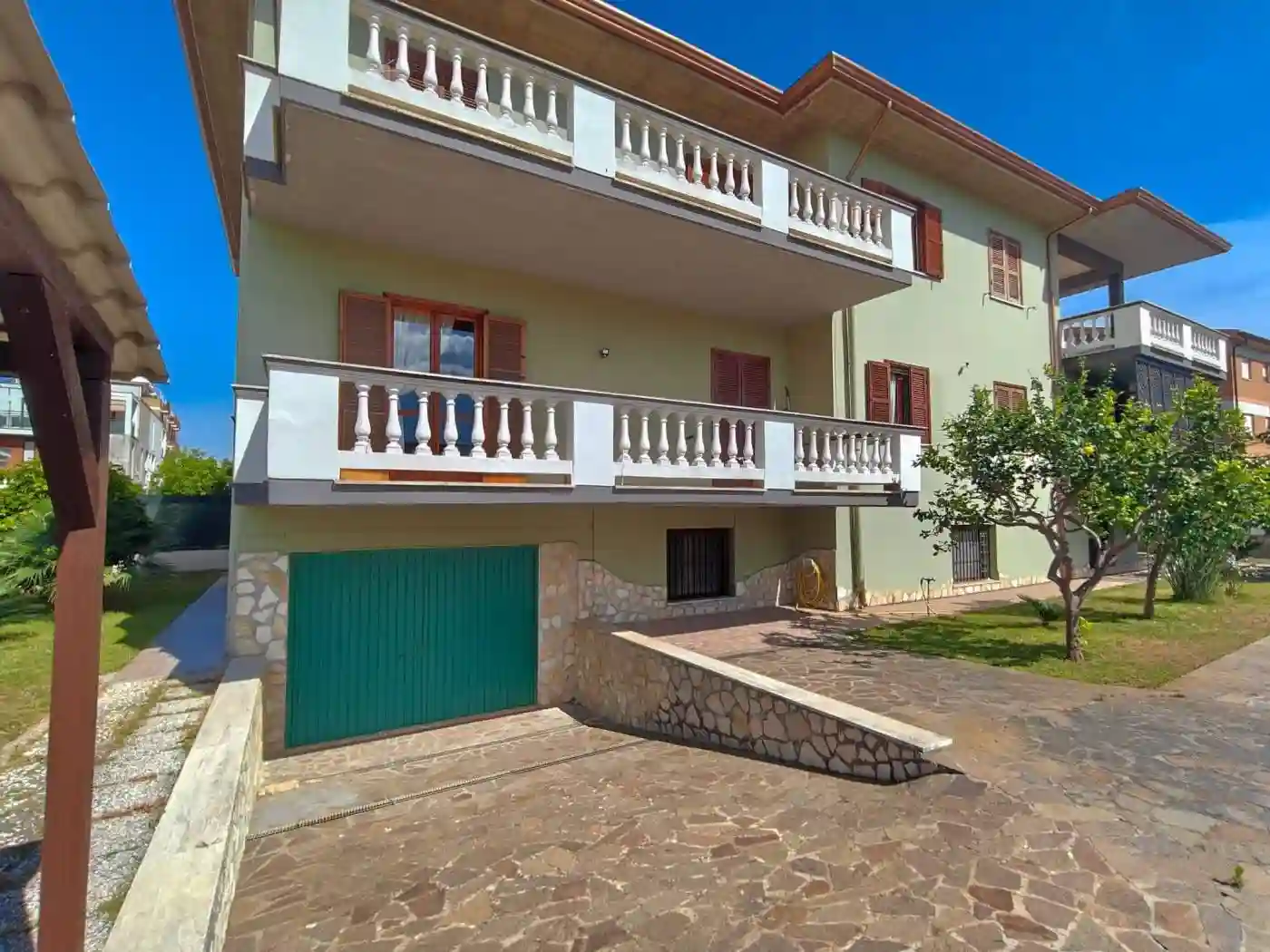 Villa - foto 2