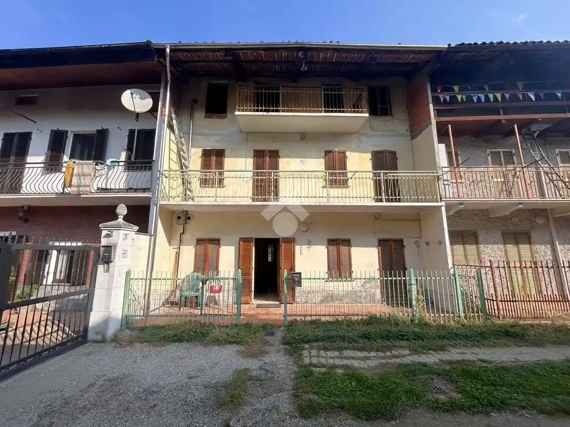 Casa indipendente in vendita a Caravino