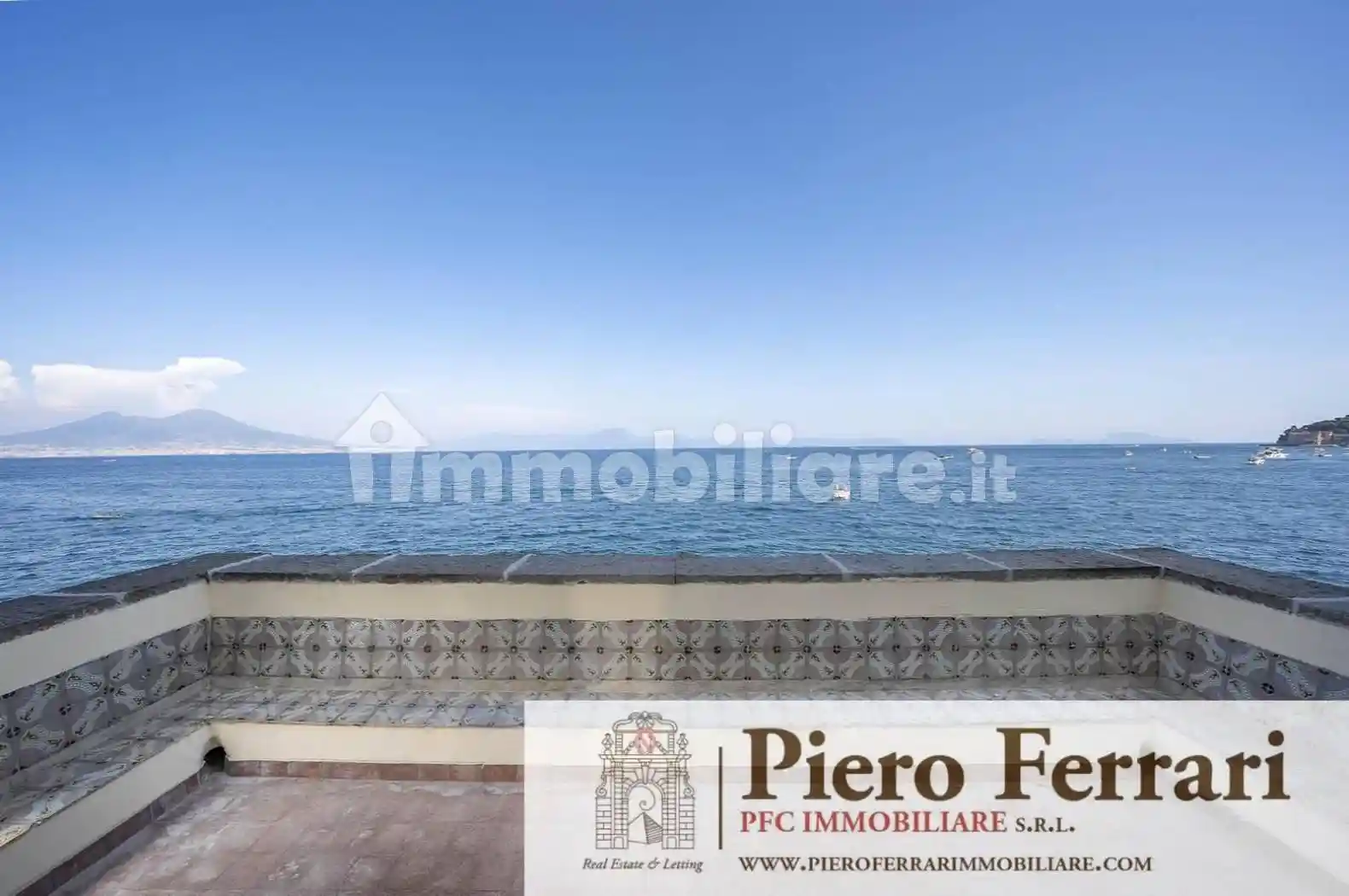 Appartamento in vendita a Napoli
