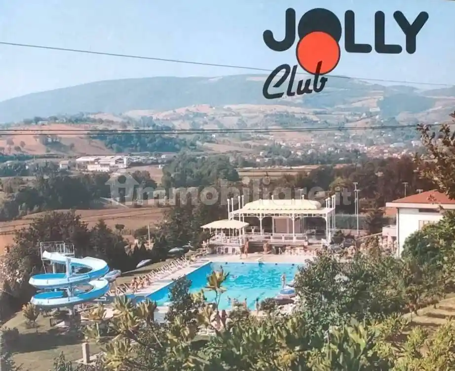 Villa in vendita a San Severino Marche