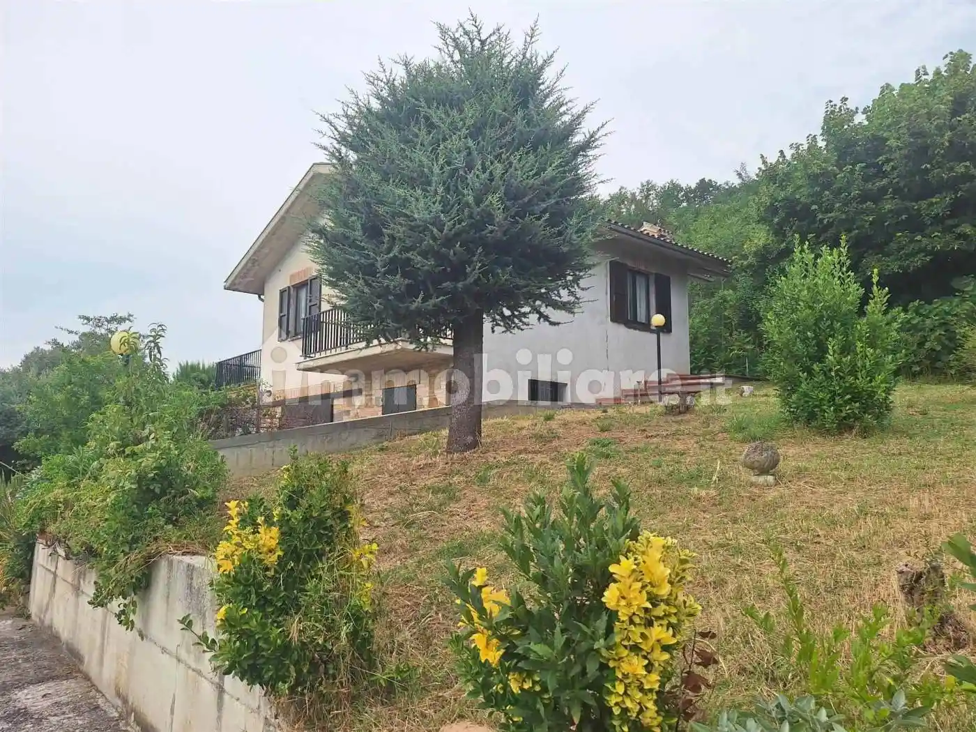 Casa indipendente in vendita a San Severino Marche