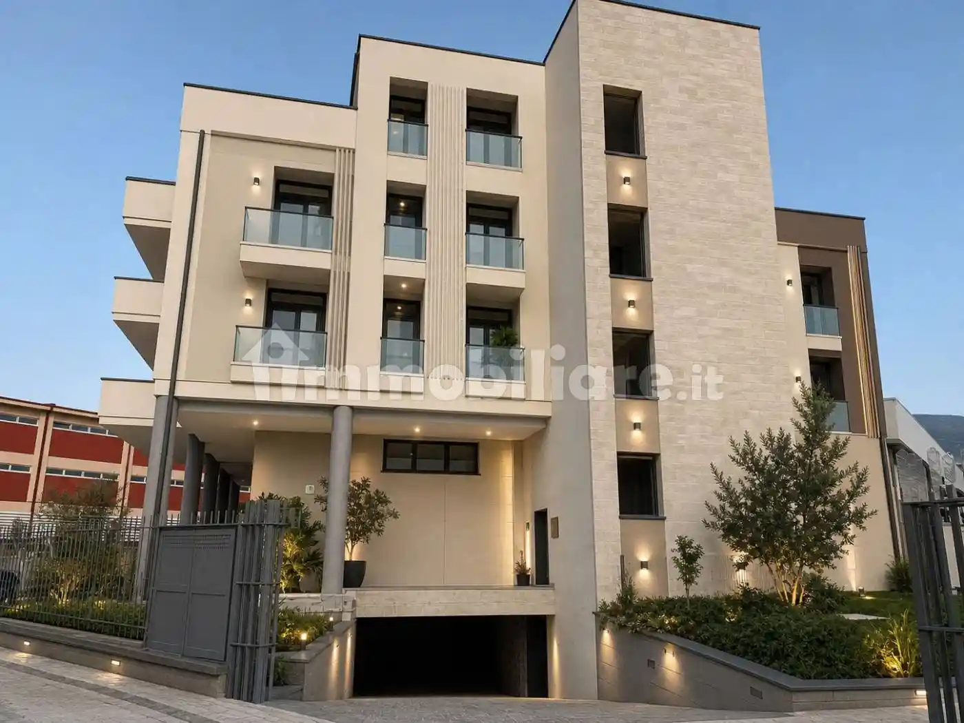 Palazzo - Edificio in vendita a Isola del Liri