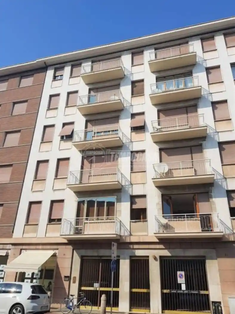 Appartamento in vendita a Piacenza