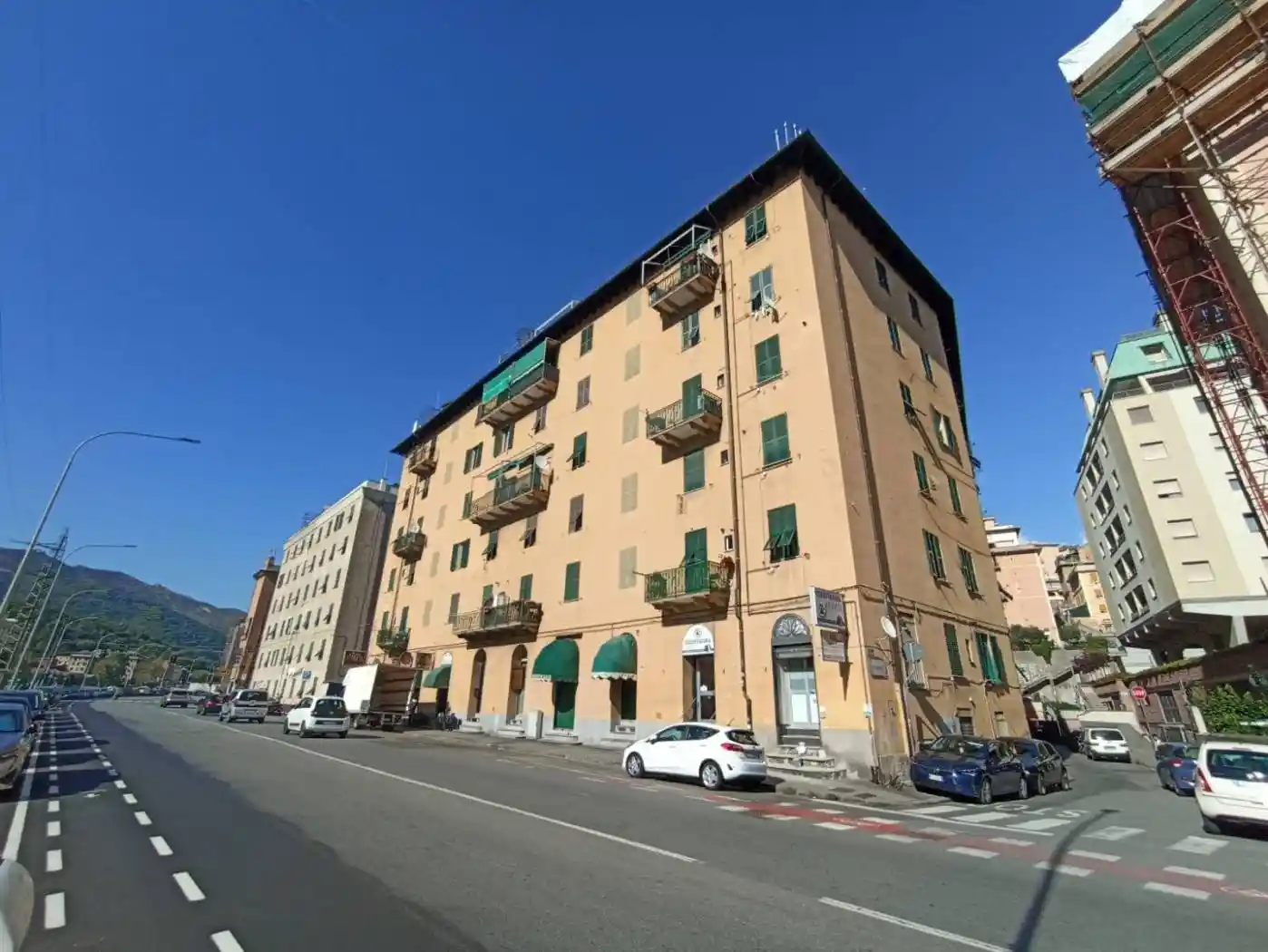 Appartamento in vendita a Genova